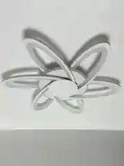 Белый люстра светодиодная потолочная с пультом управления, 152W, до 18 кв. м