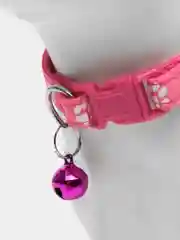 Розовый ошейник для кошек и собак мелких пород с колокольчиком