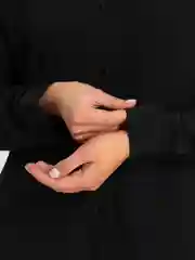 Угольный костюм женский летний в пижамном стиле
