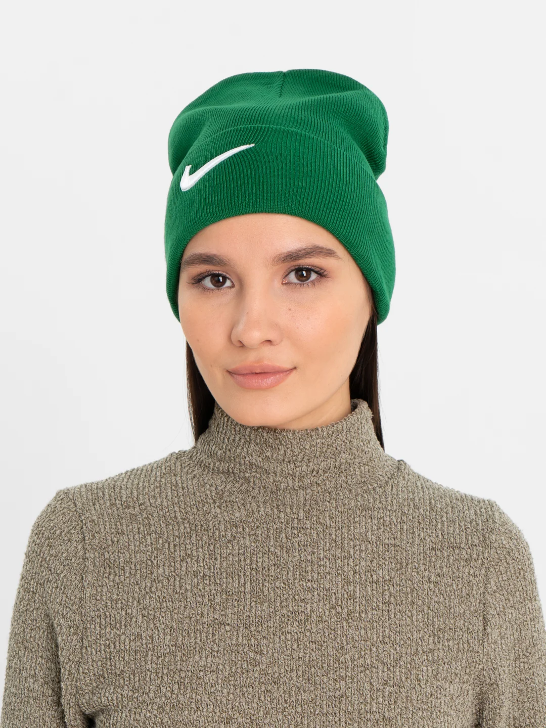 Лесной зеленый шапка женская двухслойная трикотажная с нашивкой Найк (Nike)