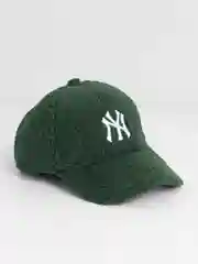 Тёмно-зелёный утепленная кепка - бейсболка с нашивкой Нью Йорк (New York)