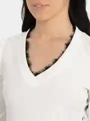 Свитер женский белый