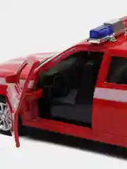 Красный металлическая коллекционная машинка Лада Приора