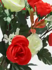 Алый букет из роз, искусственные цветы, высота 50см, 24 бутона