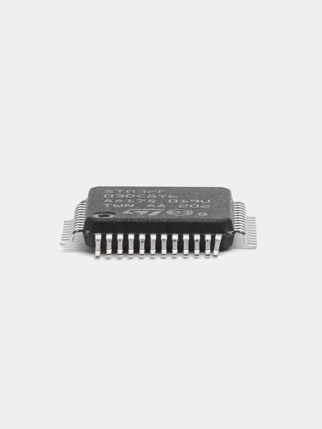 Микроконтроллер STM32F030C8T6 LQFP-48
