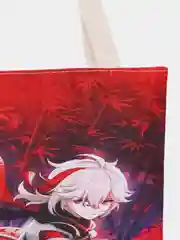Бежевый сумка-шоппер по аниме игре Genshin Impact / Геншин Импакт, на молнии и с потайным карманом