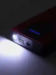 Пусковое устройство для автомобиля Бустер,Jump starter, 8000 мА/ч