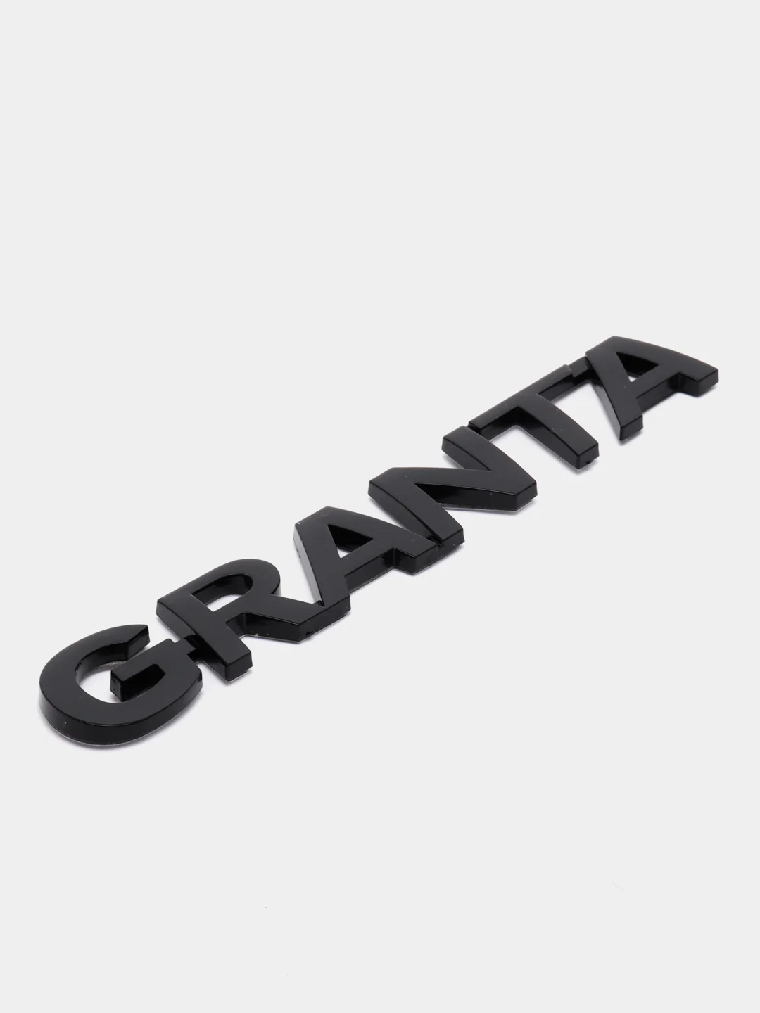 Черный шильдик с надписью Granta (Гранта)