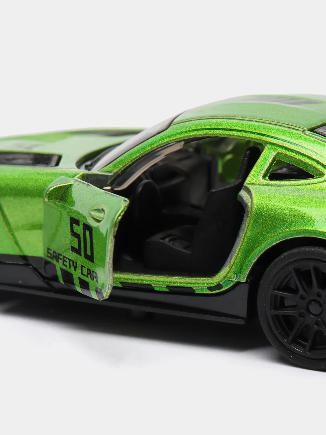 Лесной зеленый металлическая коллекционная машинка Mercedes AMG- GT