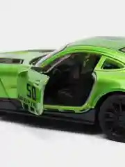 Лесной зеленый металлическая коллекционная машинка Mercedes AMG- GT