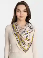 Бежевый платок шелковый