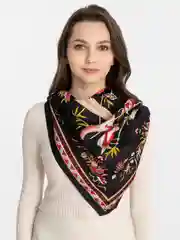 Черный платок шелковый