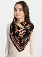 Черный платок шелковый