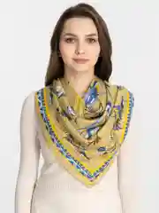 Светло-жёлтый платок шелковый
