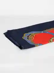 Красный платок шелковый