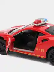 Красный металлическая коллекционная машинка Ferrari 488