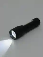 Светодиодный карманный фонарик аккумуляторный с зарядкой USB / Фонарик походный, для авто