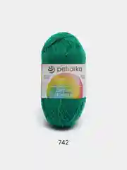 Зеленый пряжа Пехорка Детская новинка, 100% акрил, 50 г, 200 м