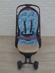 Бежевый матрасик двухсторонний в коляску