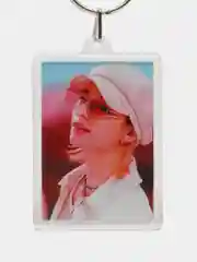 Белый брелок кпоп Стрей Кидс, Stray Kids, K-pop, lpop, skzoo,айдол, акриловый, брелок на ключи