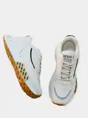 Бежевый кроссовки женские