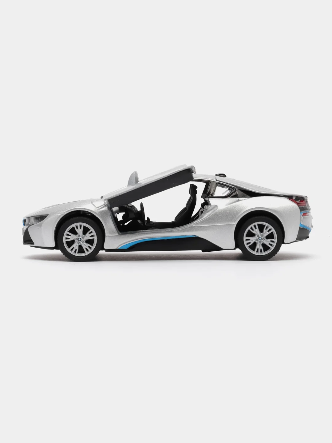 Серебряный машинка металлическая BMW i8 BKT5379DA 1:36 /Kinsmart/