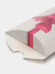 Коробка складная фигурная подушка