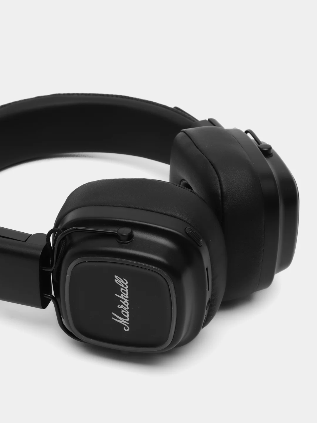 Черный беспроводные, полноразмерные, накладные наушники, Bluetooth, AUX, с микрофоном