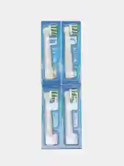 4 насадки для электрической зубной щетки Oral-B CrossAction CleanMaximiser