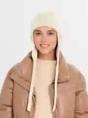 Белый женская теплая шапка ушанка вязаная