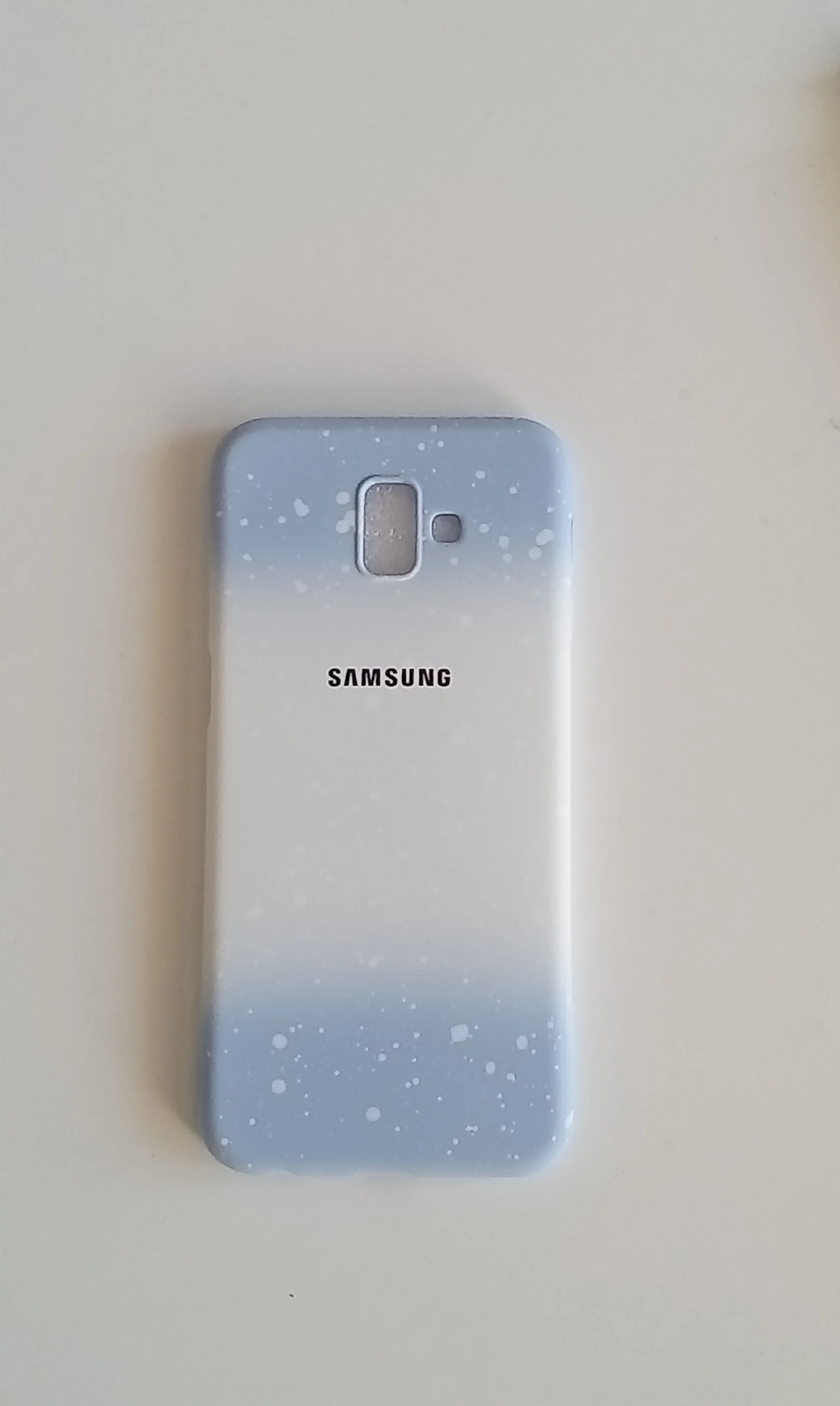 Светло-жёлтый чехол SAMSUNG J6 PLUS