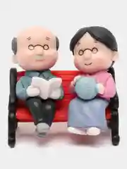 Голубой дедушка и бабушка, сувенир