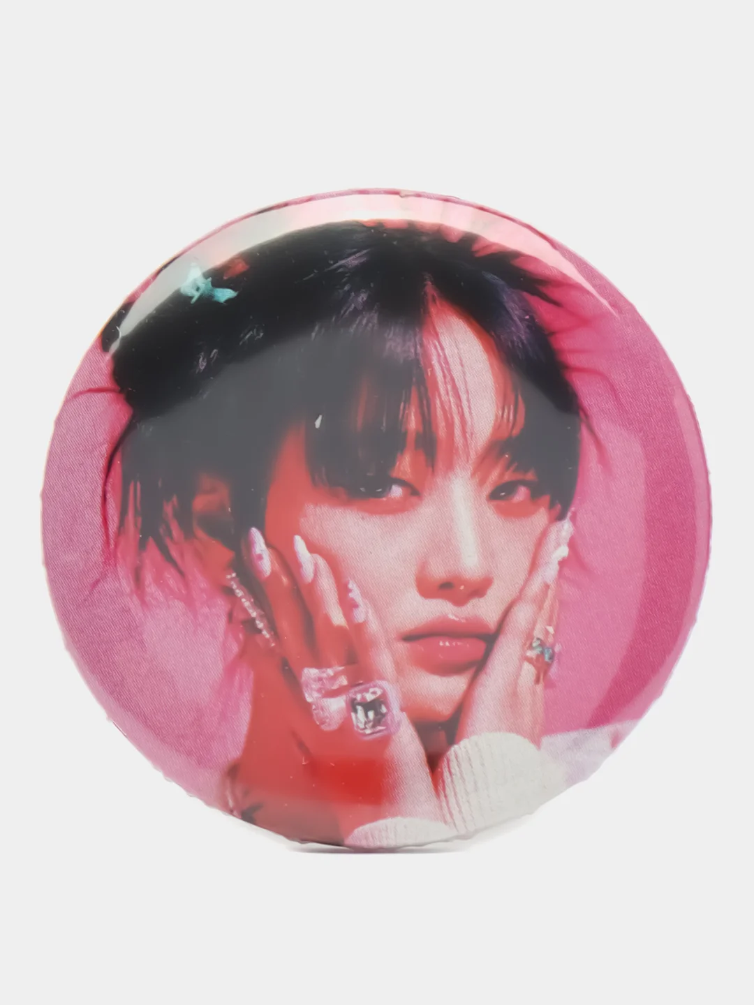 Золотой значок (G)I-dle Джи айдл, g-idle, значки, кпоп, kpop, k-pop, значок на портфель