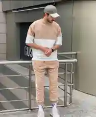 Бежевый костюм спортивный