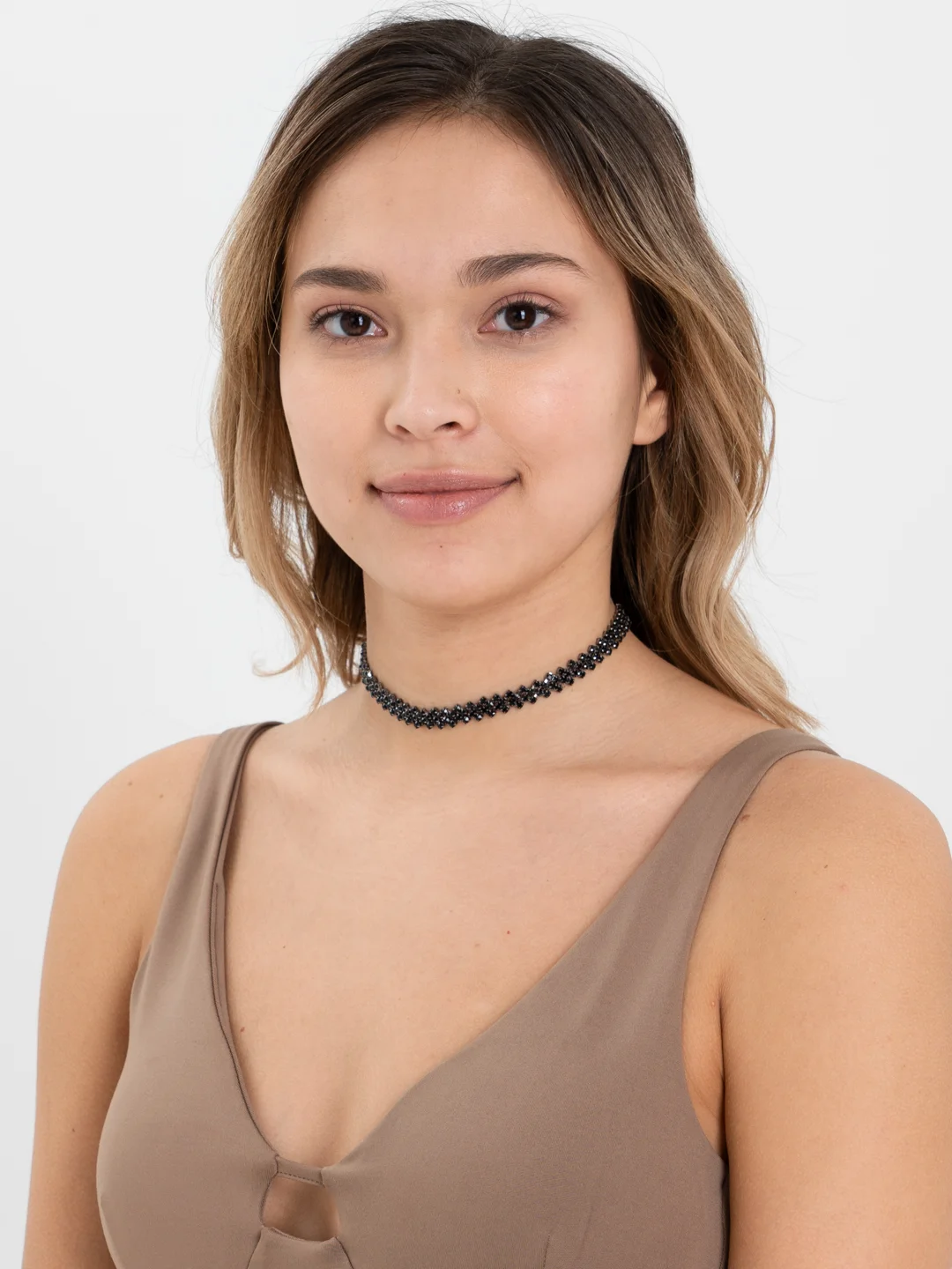 Черный чокер Labret, со стразами в цветах, черный, серебристый, золотистый