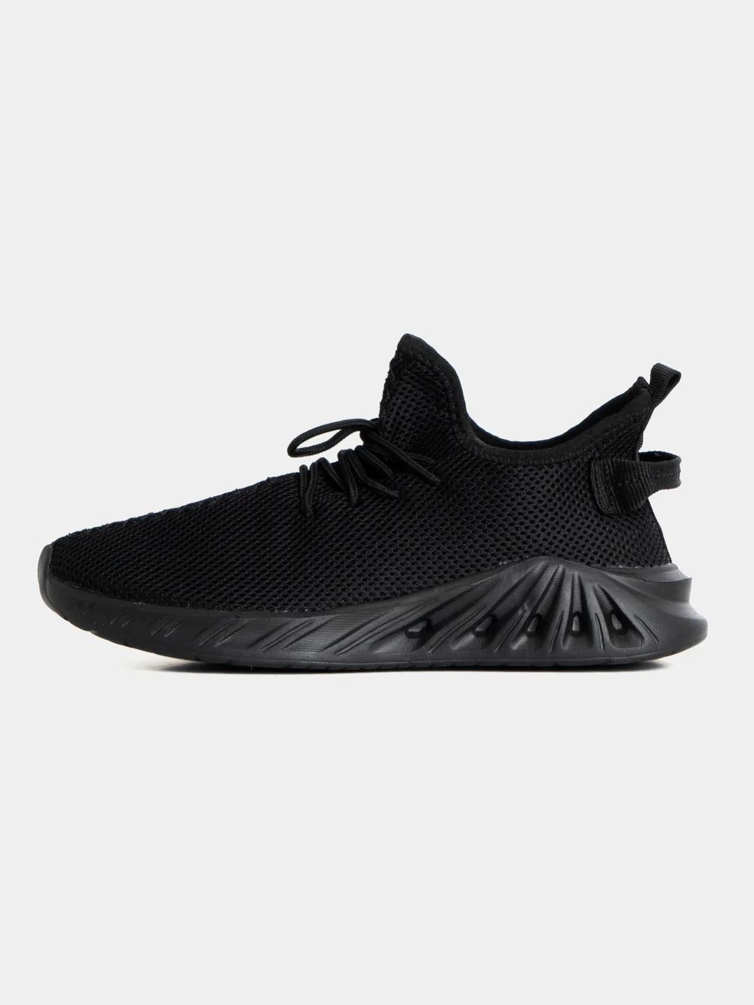 Черный кроссовки спортивные Yeezy Boost