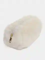 Молочный косметитчка плюшевая