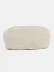 Молочный косметитчка плюшевая
