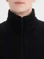 Черный жилет мужской из флиса