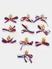 Колокольчик для выпускника  диаметр 25 мм, с красным бантиком и булавкой