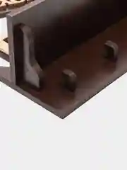 Ключница настенная в прихожую с полкой для дома