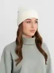 Молочный шапка С НАДПИСЬЮ TRUE