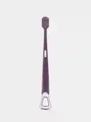 Фиолетовый зубная щетка и скребок для языка