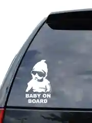 Белый наклейка на авто / машину / стекло "Baby on board", 20 х 12 см