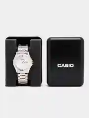 Белый часы наручные CASIO Collection MTP-1239D