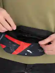 Черный сумка на пояс спортивная, поясная сумка через плечо,  бананка унисекс, отделение на молнии