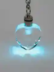 Разноцветный брелок для ключей светящийся / светодиодный