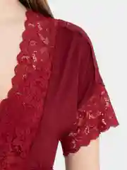 Бордовый пеньюар женский, халат и сорочка, цвет бордо