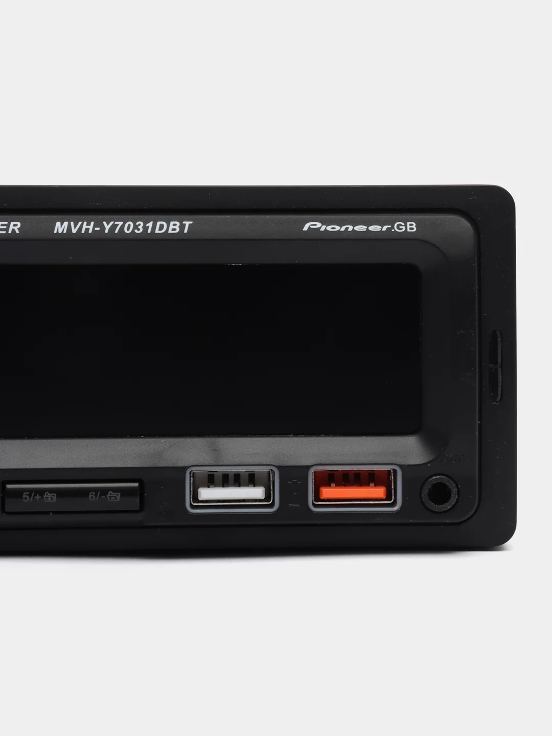 Красный автомагнитола Pioneer.GB 7031 (Bluetooth/AUX/USB/FM)