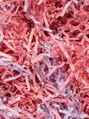 Конфетный бумажная стружка - наполнитель для подарков, подарочных коробок, корзинок, кашпо 50 гр